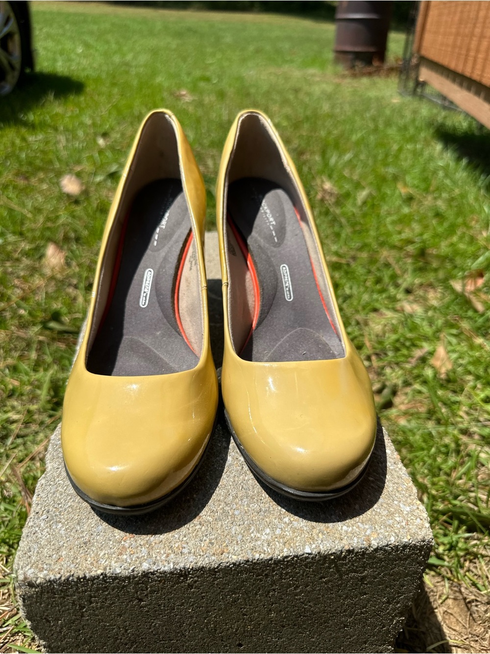 Yellow Patent Round-Toe Women's Pumps